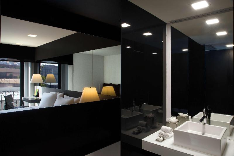 Doubletree by Hilton Lisbon - Fontana Park - Oda