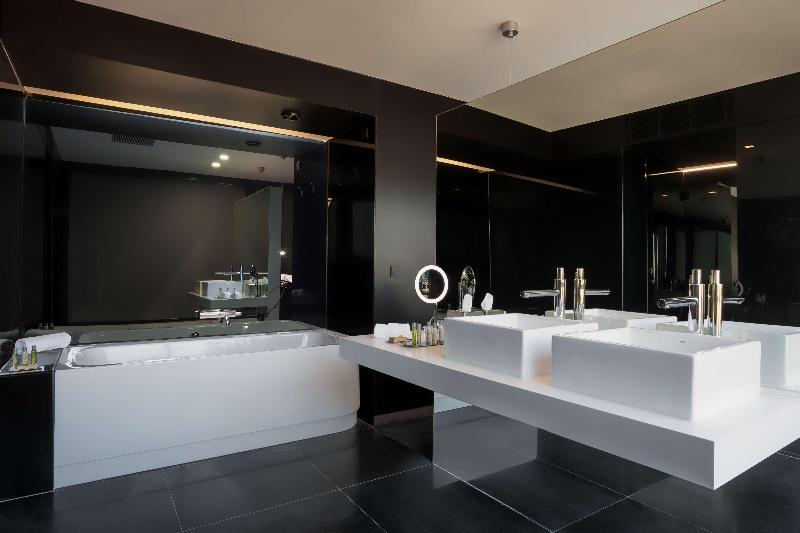 Doubletree by Hilton Lisbon - Fontana Park - Oda