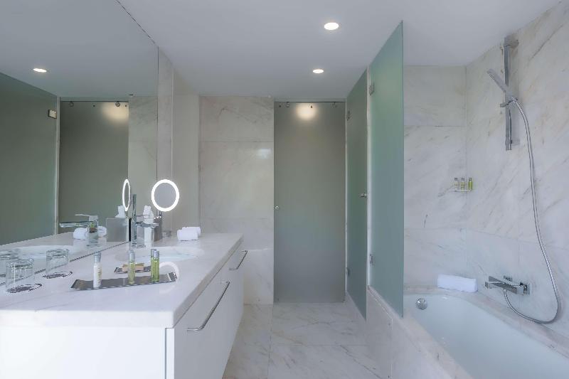 Doubletree by Hilton Lisbon - Fontana Park - Oda