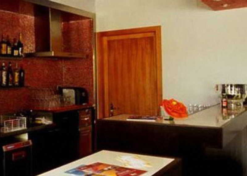 Orange Motel fotoÄŸrafÄ±
