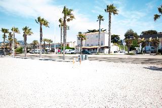 Adonis Six-Fours-les-Plages - Hôtel le Bel Azur