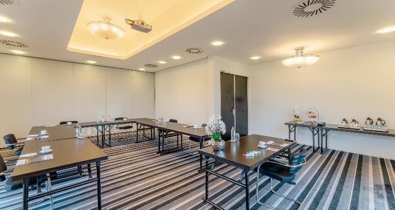 PLAZA Premium Grand Winston - Toplantı