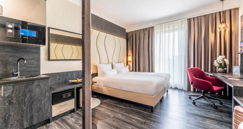 PLAZA Premium Grand Winston - Oda