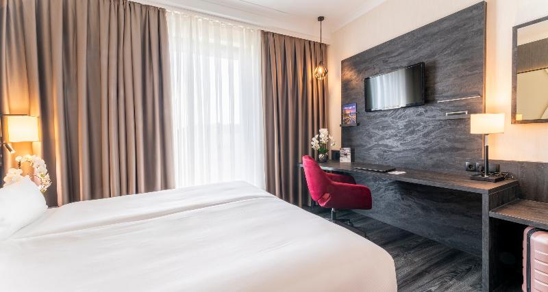 PLAZA Premium Grand Winston - Oda