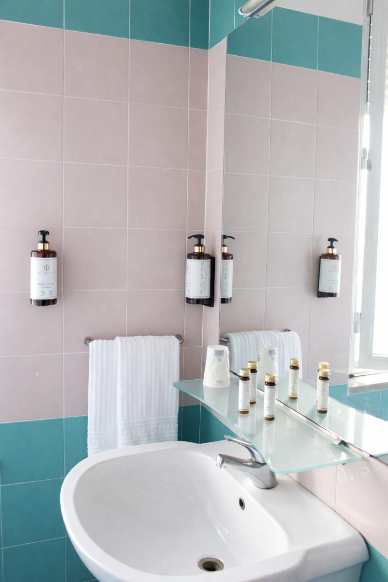 Phi Hotel Ambra - Oda