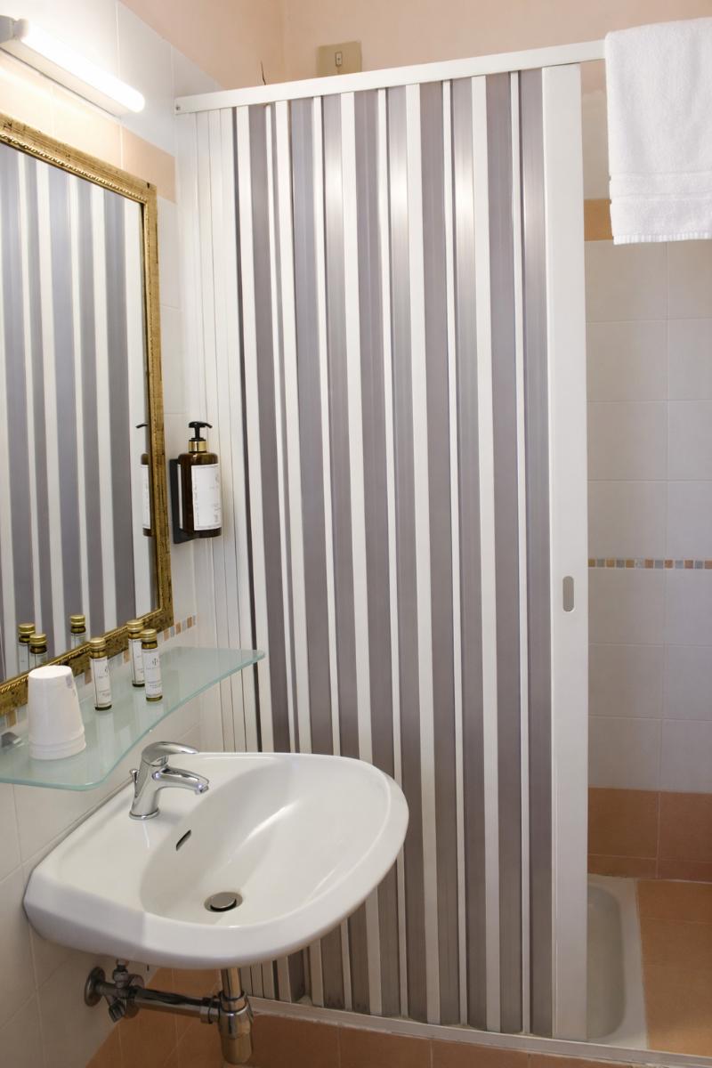 Phi Hotel Ambra - Oda