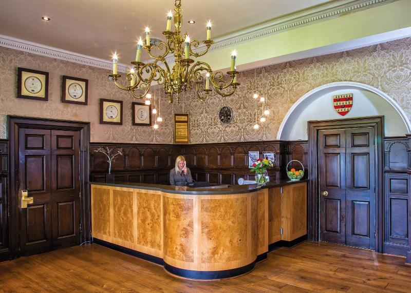 Waterton Park Hotel - Lobi