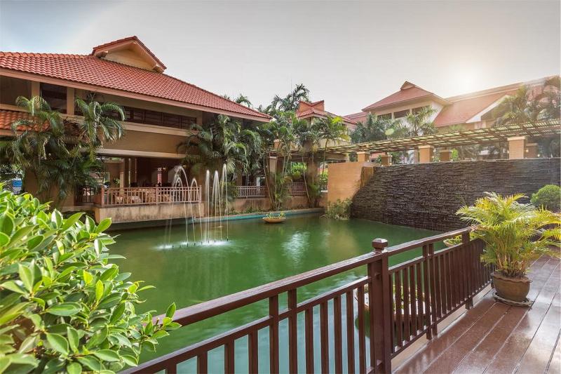 Eastern Grand Palace - Genel