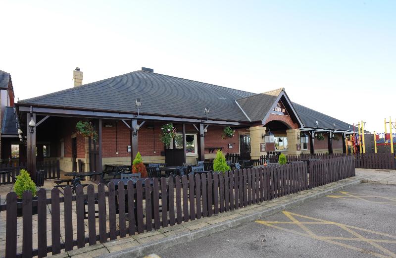 Premier Inn Falkirk - Larbert - Genel