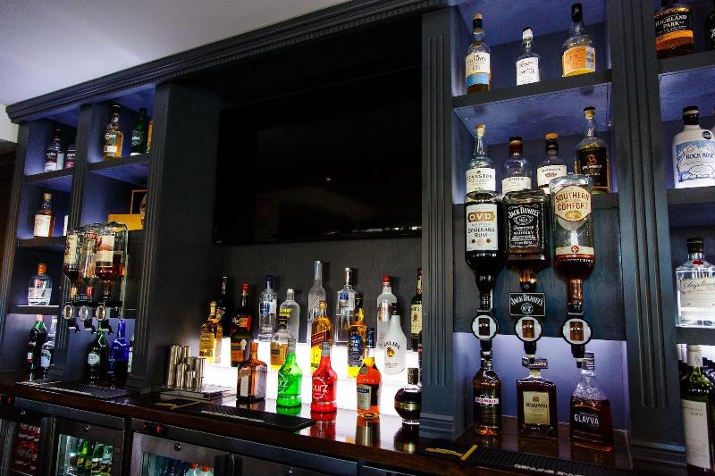 The Adamson Hotel - Bar