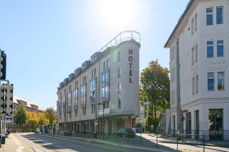 Hotel Leipzig City Nord by Campanile - Genel