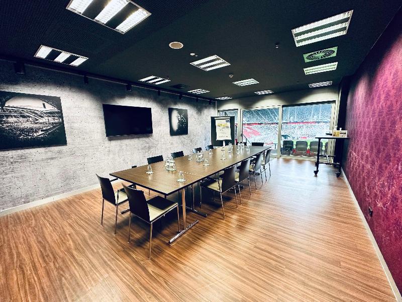 Tulip Inn Dusseldorf Arena - Toplantı