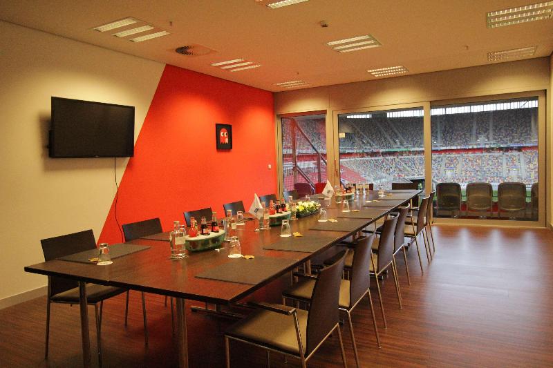 Tulip Inn Dusseldorf Arena - Toplantı
