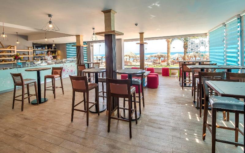 Caribbean World - Bar