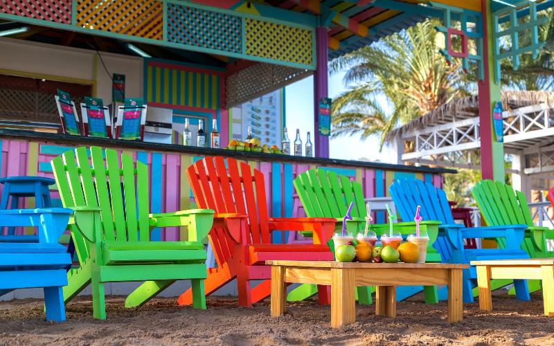 Caribbean World - Bar