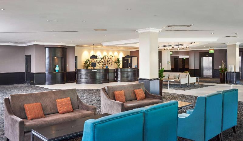Doubletree by Hilton Coventry - Lobi