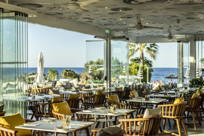King Jason Protaras - Designed for adults - Bar