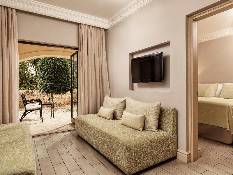 Aphrodite Hills Hotel - Oda