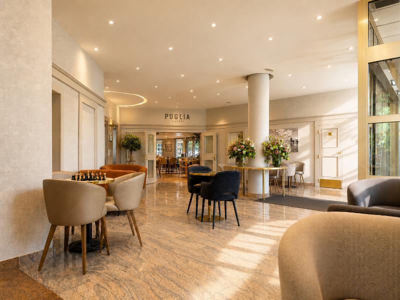 Plaza Boutique Hotel - Lobi