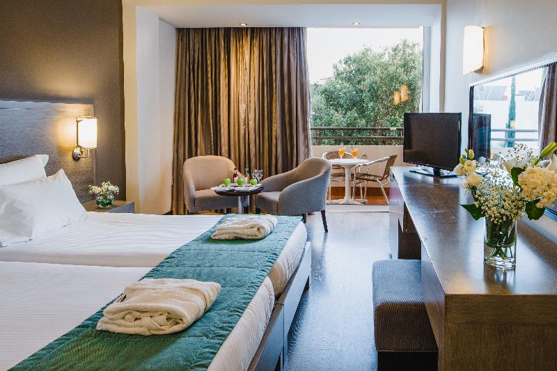 Napa Plaza Hotel - Oda