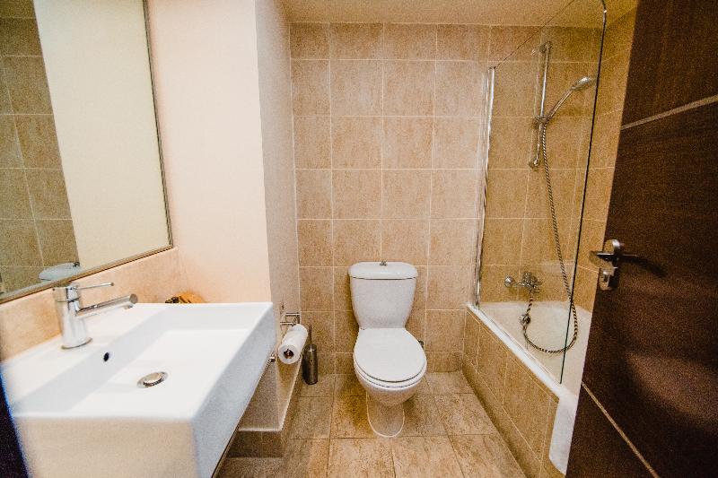 Napa Plaza Hotel - Oda