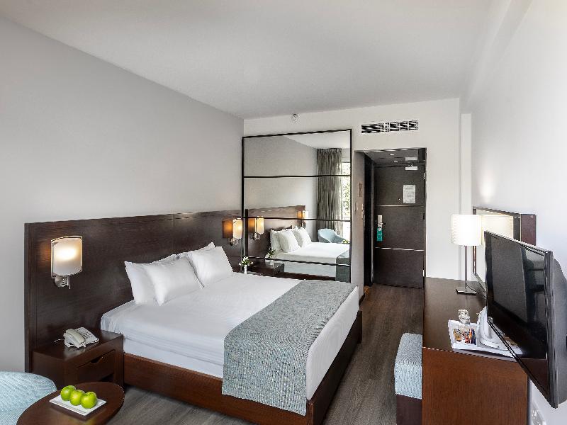 Napa Plaza Hotel - Oda