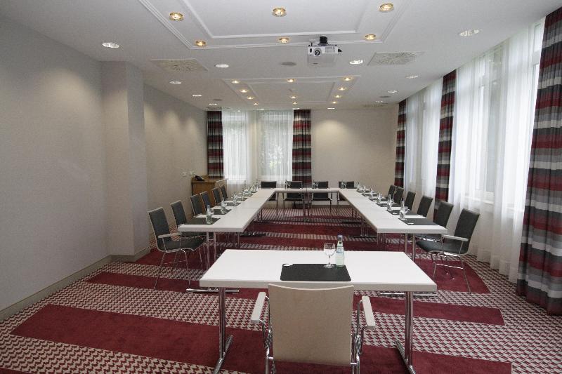 Sunday Hotel Frankfurt Airport - Neu-Isenburg - Toplantı