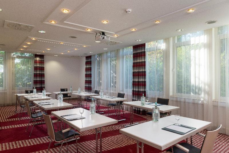 Sunday Hotel Frankfurt Airport - Neu-Isenburg - Toplantı