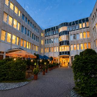 Sunday Hotel Frankfurt Airport - Neu-Isenburg fotoÄŸrafÄ±
