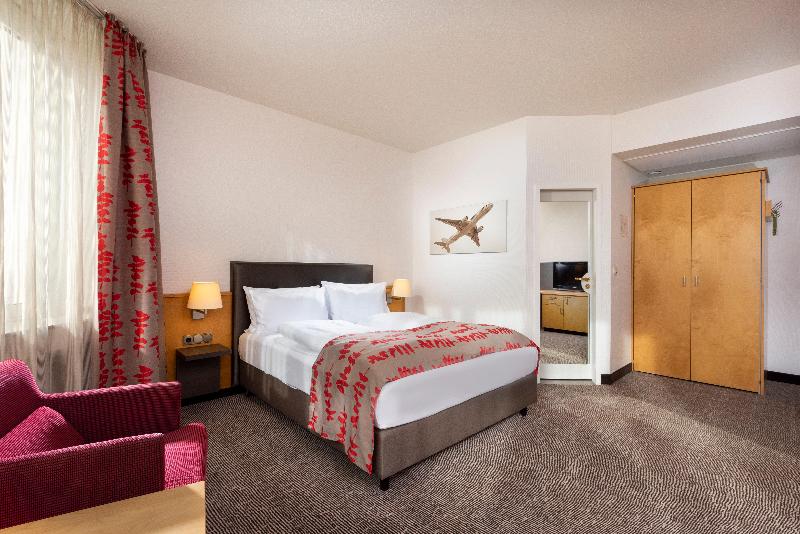 Sunday Hotel Frankfurt Airport - Neu-Isenburg - Oda