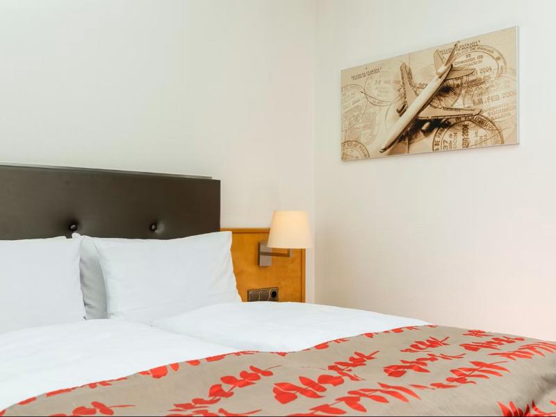 Sunday Hotel Frankfurt Airport - Neu-Isenburg - Oda