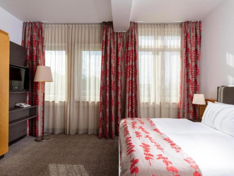 Sunday Hotel Frankfurt Airport - Neu-Isenburg - Oda