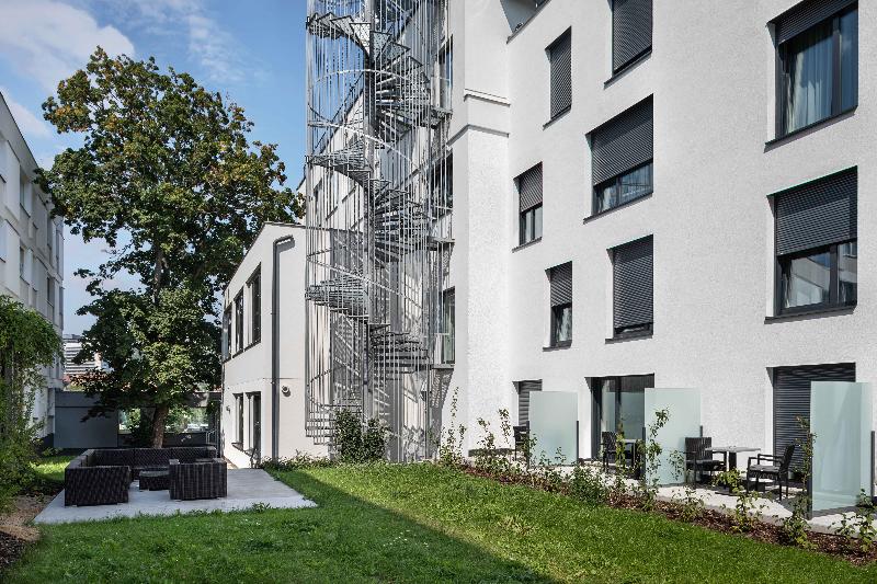 Hotel Golf Prague - Genel
