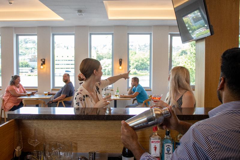 Botel Racek - Bar