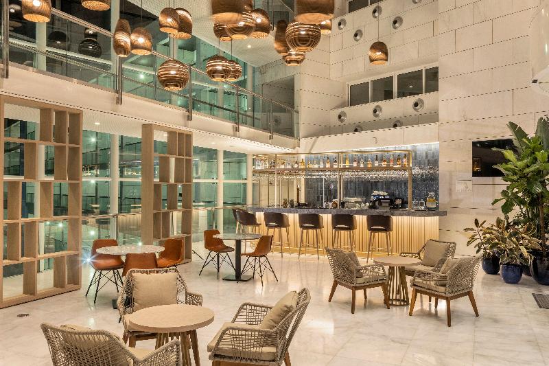Crowne Plaza Caparica Lisbon - Lobi