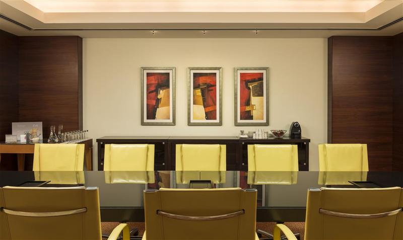 Westin Mina Seyahi Beach Resort & Marina - Genel