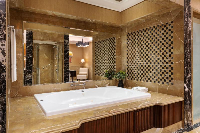 Westin Mina Seyahi Beach Resort & Marina - Oda