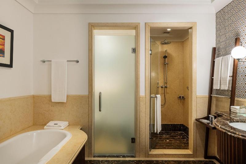 Westin Mina Seyahi Beach Resort & Marina - Oda