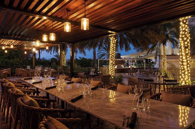 Westin Mina Seyahi Beach Resort & Marina - Restoran