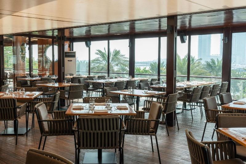 Westin Mina Seyahi Beach Resort & Marina - Restoran