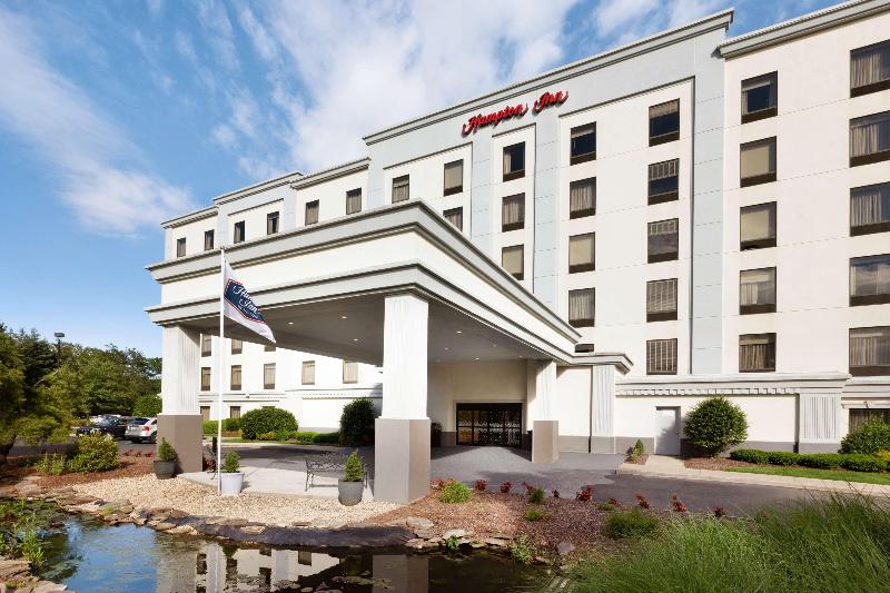 Hampton Inn Long Island-Brookhaven - Genel