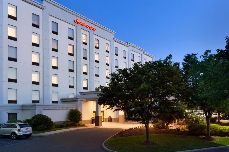 Hampton Inn Long Island-Brookhaven - Genel