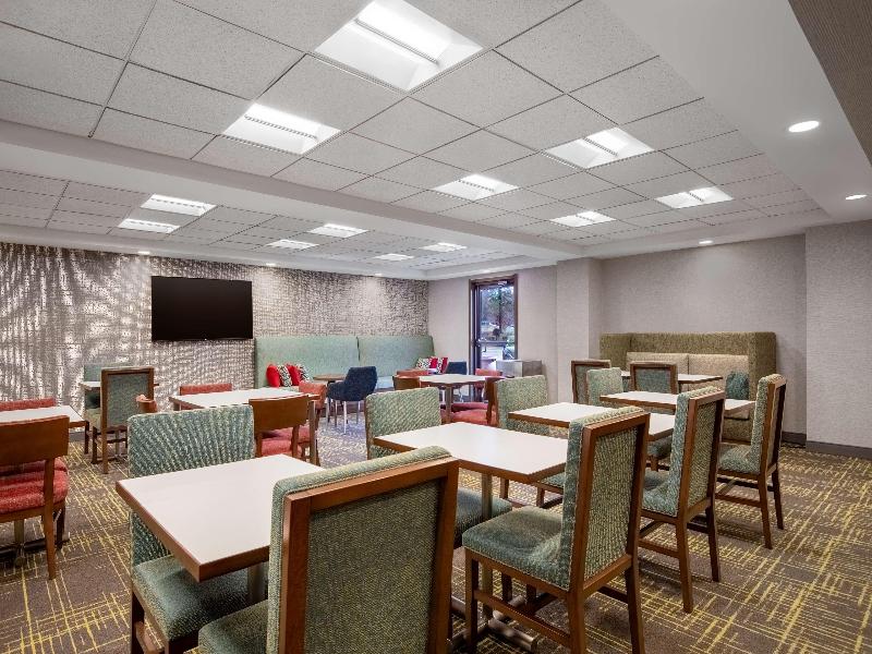 Hampton Inn Long Island-Brookhaven - Restoran