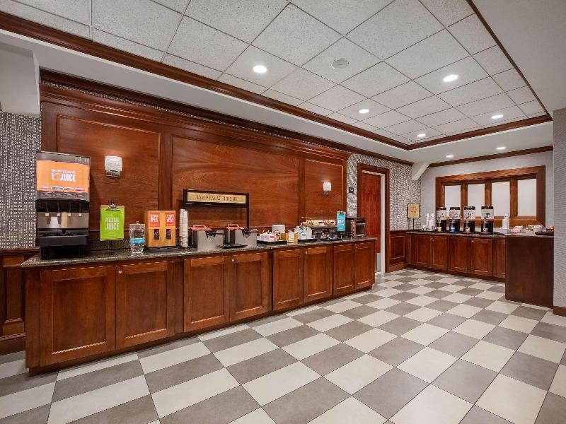 Hampton Inn Long Island-Brookhaven - Restoran