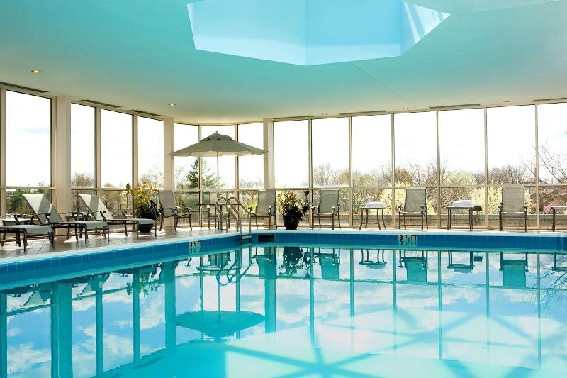 Hilton Newark Airport - Havuz