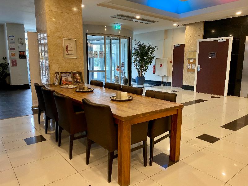 Xo Hotels Blue Tower - Lobi