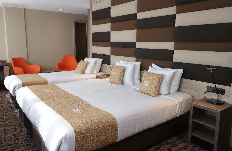 Xo Hotels Blue Tower - Oda