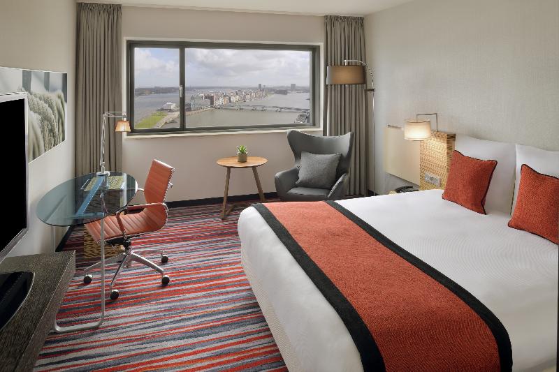 Mövenpick Hotel Amsterdam City Centre - Oda