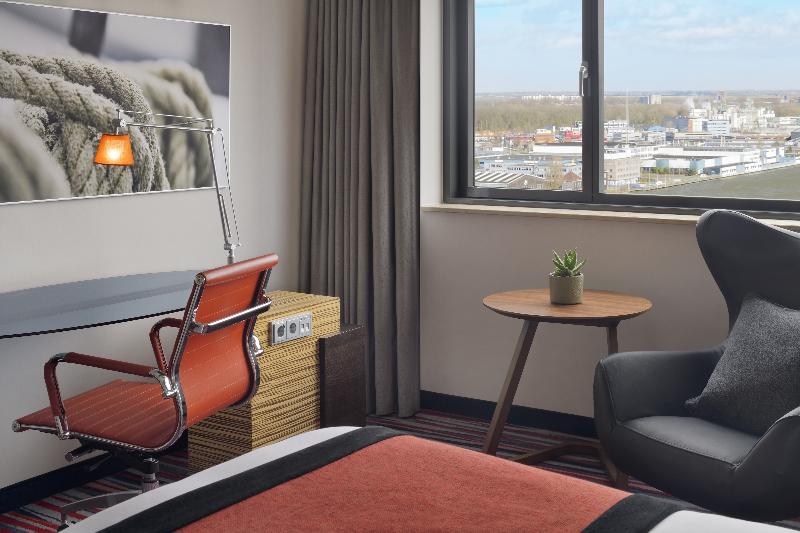 Mövenpick Hotel Amsterdam City Centre - Oda