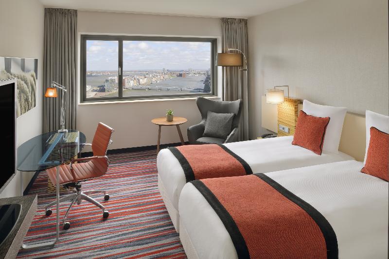 Mövenpick Hotel Amsterdam City Centre - Oda